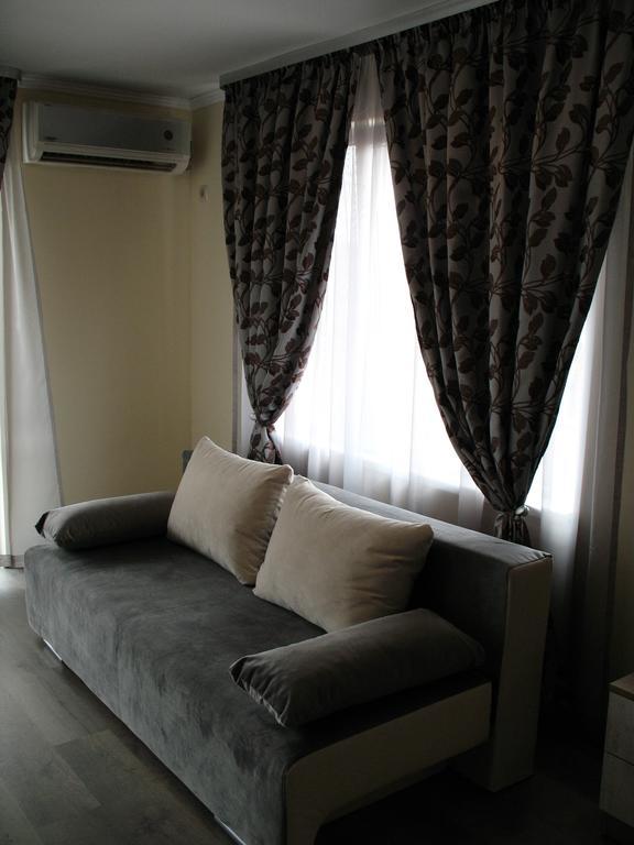 Апартаменты Leon Rent Studio 8 Велико-Тырново Экстерьер фото